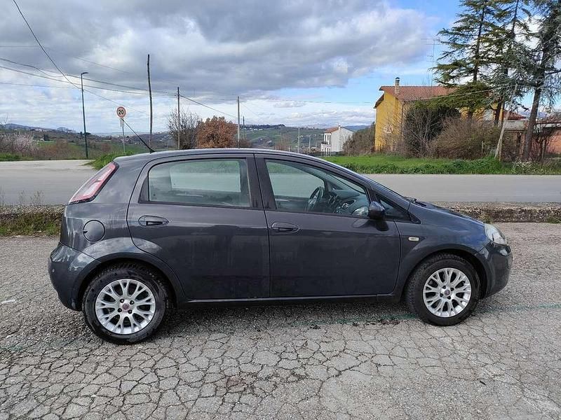 Usata Fiat Punto Evo Emotion 95 CV (69 kW) 2011 Utilitaria