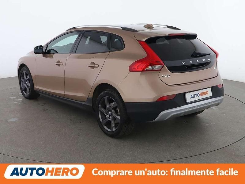 Usata Volvo V40 CC Momentum 114 CV (83 kW) 2015 Oro Station wagon