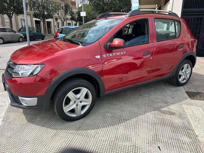 Usata Dacia Sandero Stepway 90 CV (66 kW) 2014 Other Berlina