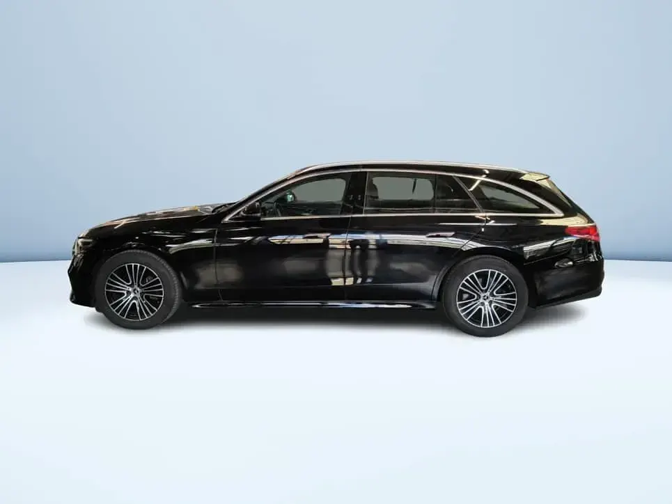 Usata Mercedes 200 Advanced 163 CV (119 kW) 2025 Nero Station wagon