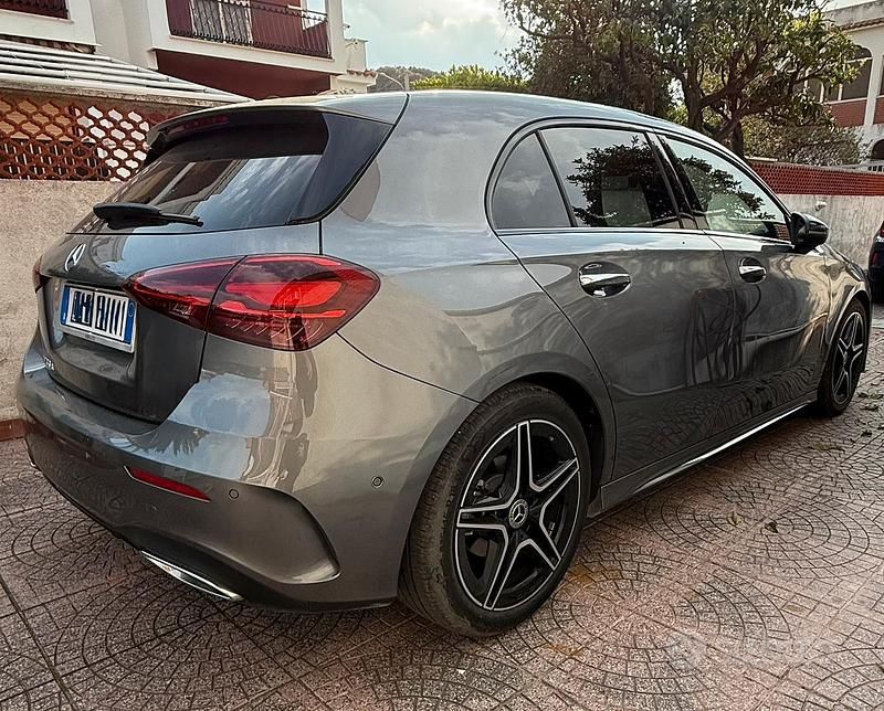 Usata Mercedes A200 AMG line 150 CV (110 kW) 2025 Grigio Berlina