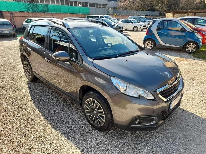 Usata Peugeot 2008 Active 68 CV (50 kW) 2015 Grigio SUV