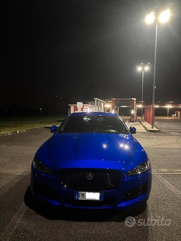 Occasion Jaguar XE R-Sport 241 ch (177 kW) 2017 Bleue Berline