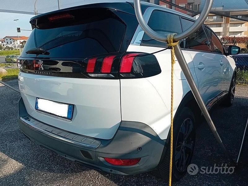 Occasion Peugeot 5008 Allure 131 ch (96 kW) 2020 Blanc SUV
