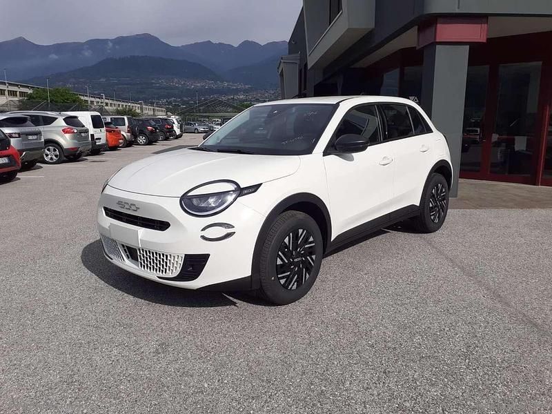 Nuova Fiat 600 101 CV (74 kW) 2025 Bianco SUV