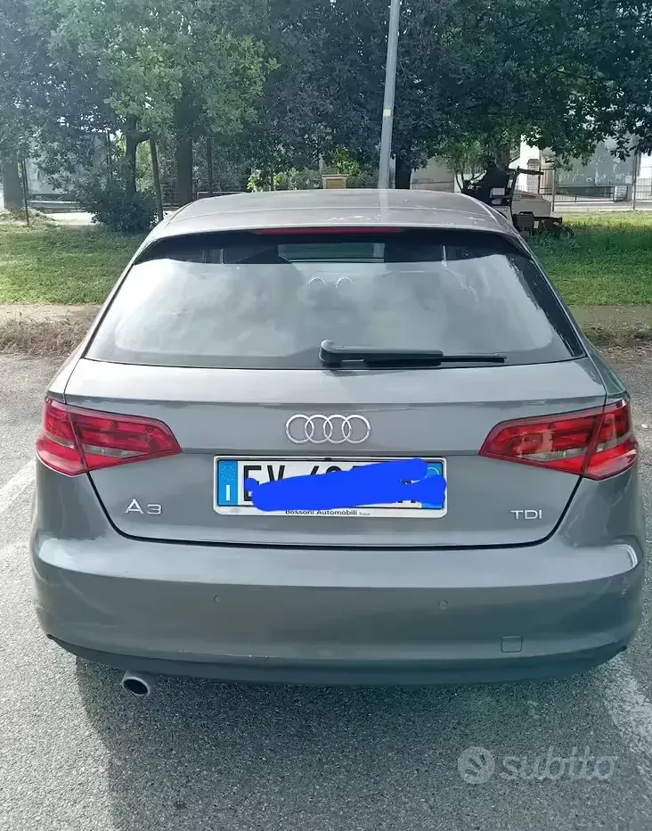 Usata Audi A3 Ambiente 105 CV (77 kW) 2014 Grigio Berlina