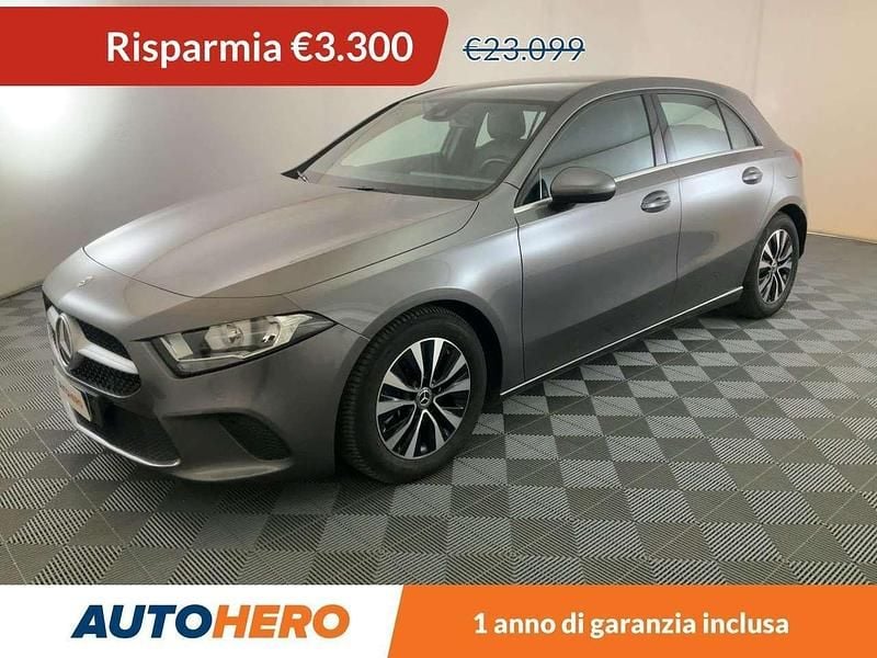 Grigio Usata 2021 Mercedes A180 Executive Tre volumi | 19.799 € (Super prezzo) - Immagine 1/3