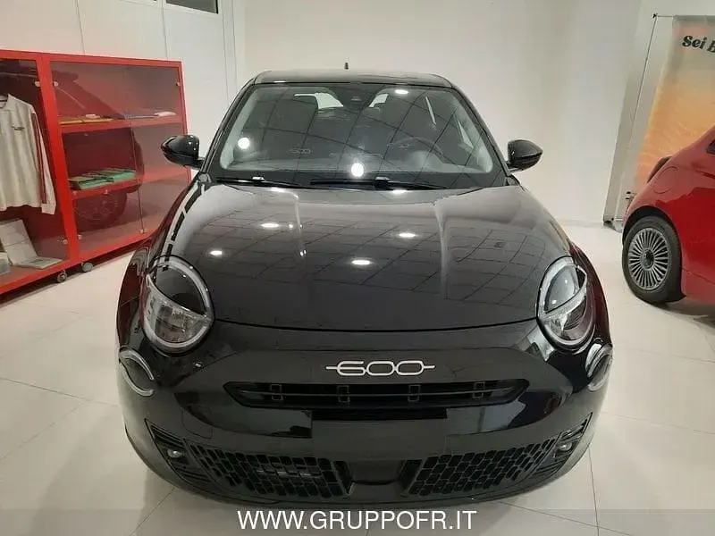 Nuova Fiat 600 110 CV (80 kW) 2025 Nero SUV
