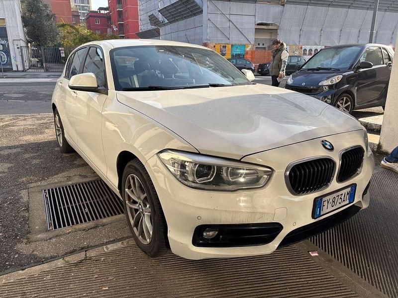 Bianco Usata 2017 BMW 120 Due volumi | 10.400 € (Super prezzo) - Immagine 1/3