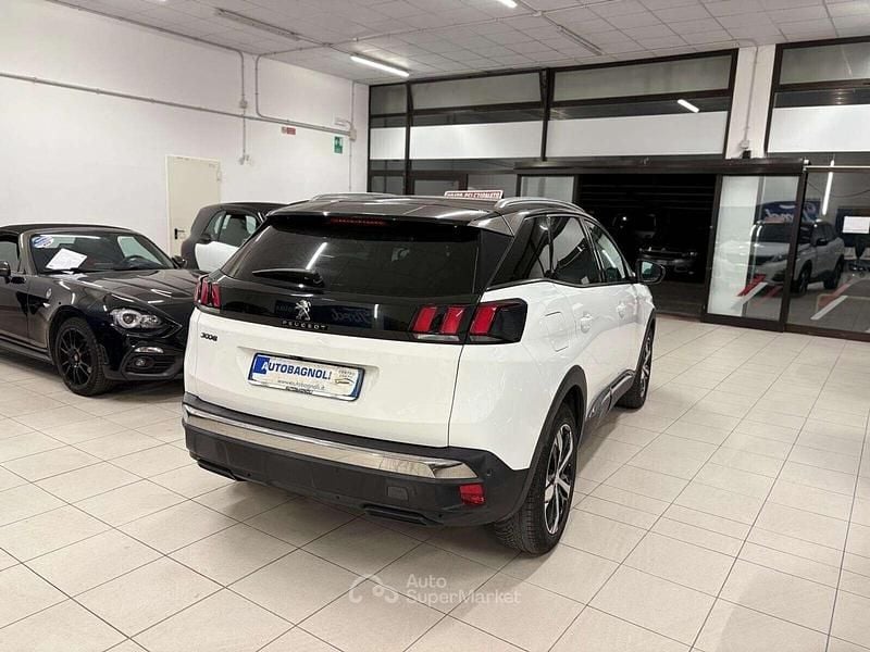 Occasion Peugeot 3008 Allure 131 ch (96 kW) 2019 Blanc Berline