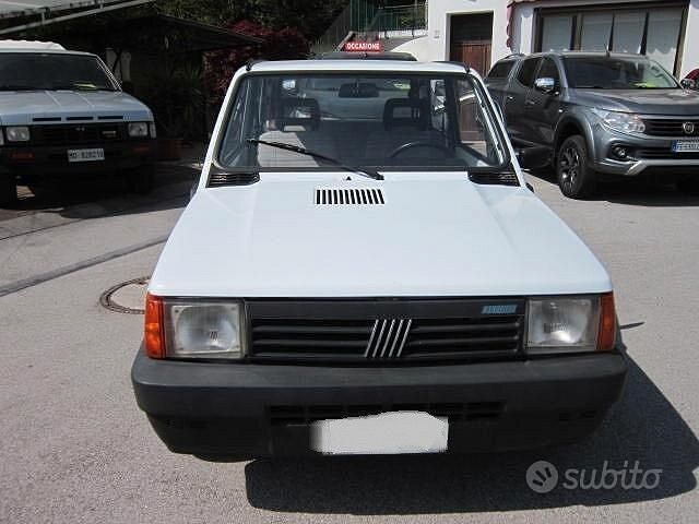 Begagnad Fiat Panda Young 45 HK (33 kW) 1994 Vit Sedan