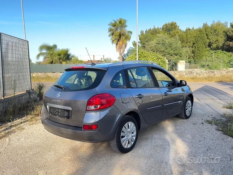 Usata Renault Clio GrandTour 85 CV (62 kW) 2009 Grigio Station wagon