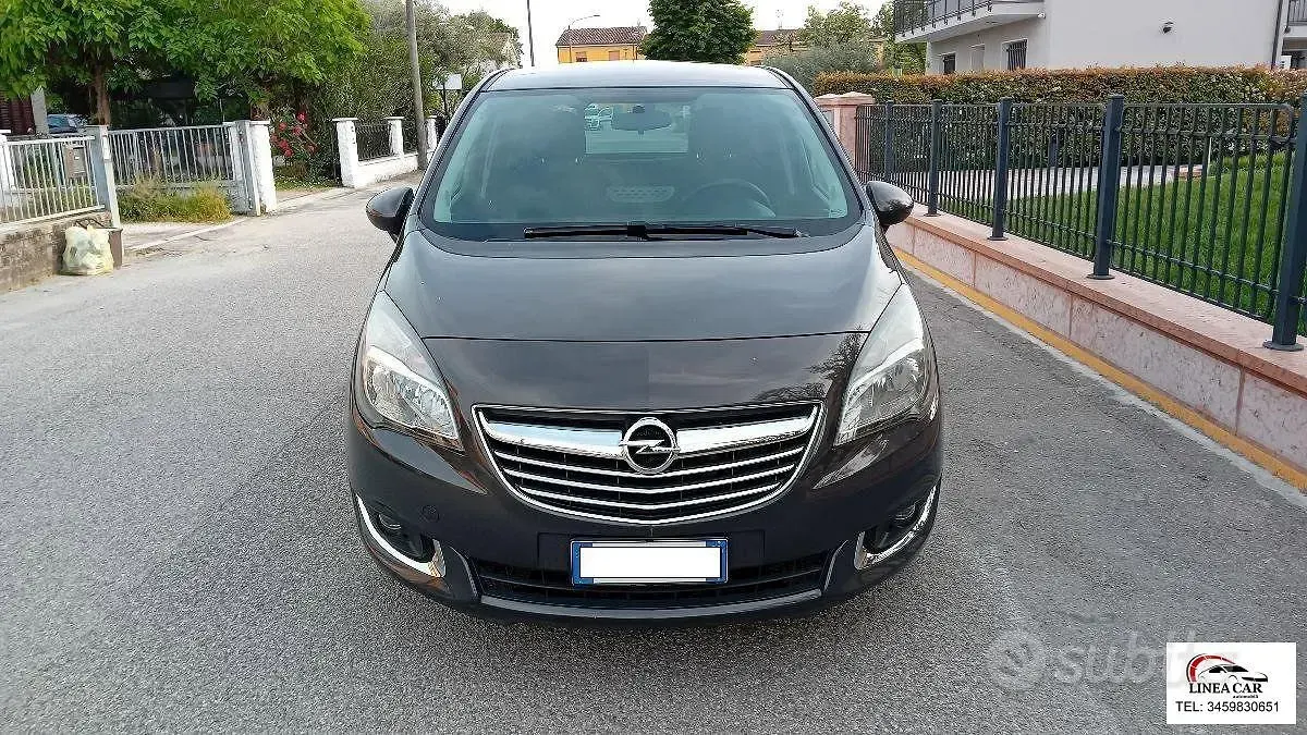 Usata Opel Meriva 95 CV (69 kW) 2015 Grigio Monovolume