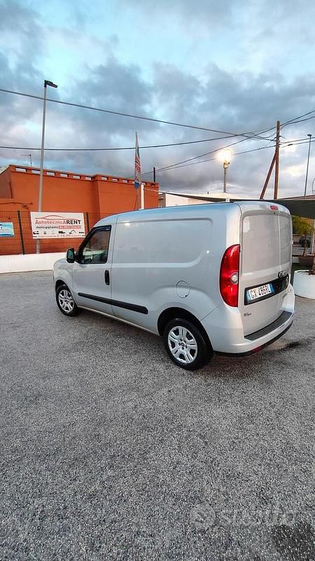 Usata Fiat Doblò 90 CV (66 kW) 2014 Monovolume