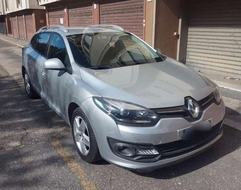 Usata Renault Mégane GrandTour 95 CV (69 kW) 2014 Argento Station wagon