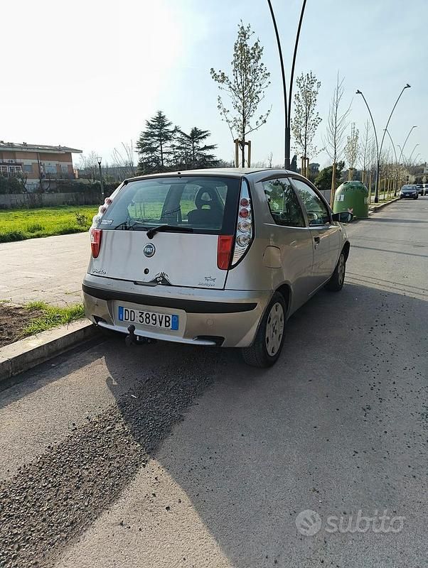 Usata Fiat Punto 2005 Utilitaria