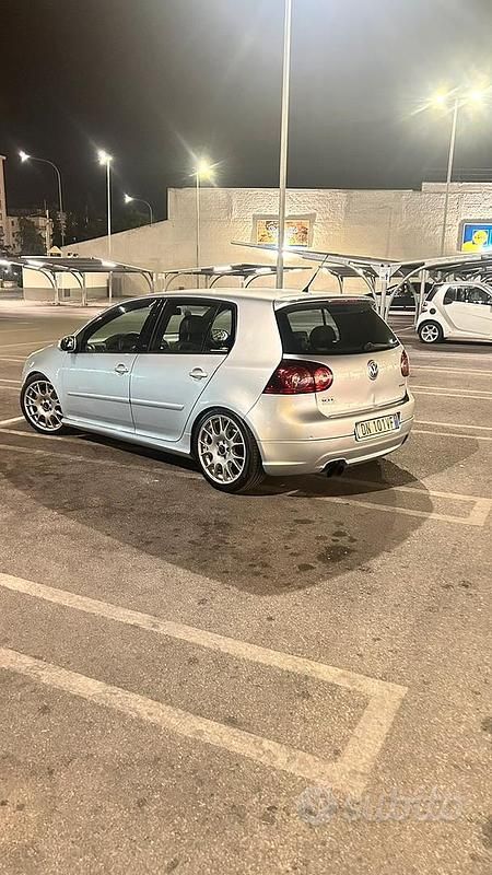 Usata VW Golf VI Edition 330 CV (242 kW) 2008 Grigio Utilitaria