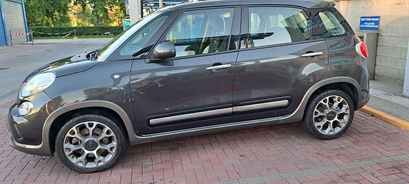 Usata Fiat 500L Trekking 120 CV (88 kW) 2017 Grigio Monovolume