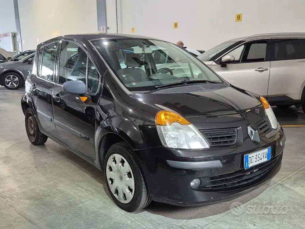 Usata Renault Modus Authentique 75 CV (55 kW) 2006 Nero Monovolume