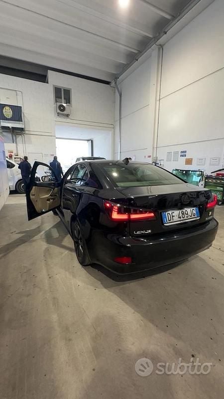 Usata Lexus IS220d 177 CV (130 kW) 2008 Nero Berlina