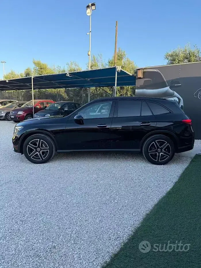 Usata Mercedes GLC220 AMG line 196 CV (144 kW) 2023 Nero SUV
