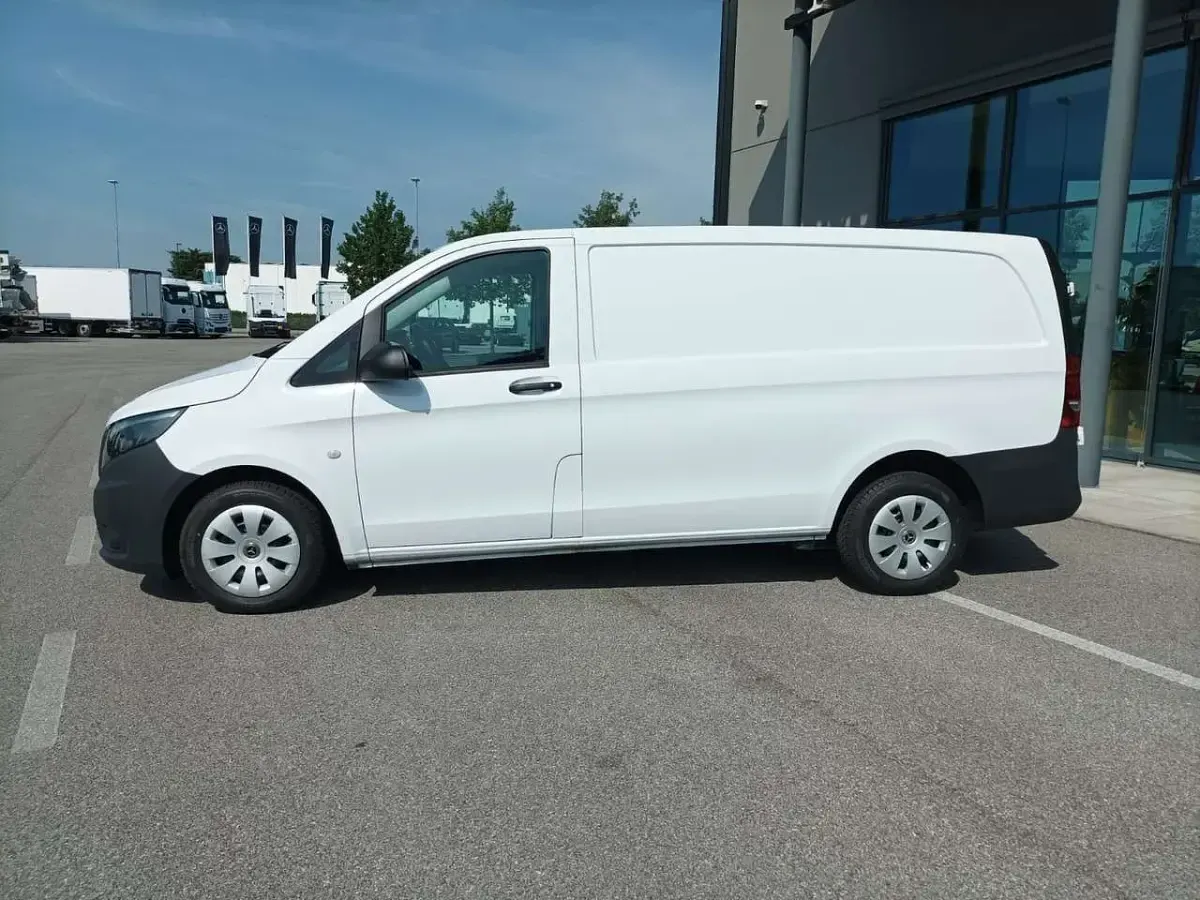 Usata Mercedes Vito 102 CV (75 kW) 2020 Bianco artico Furgone