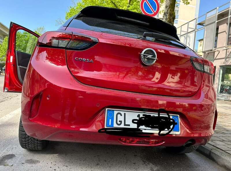 Usato 2023 Opel Corsa 1.2 Benzin 75 CV (16.500 €)