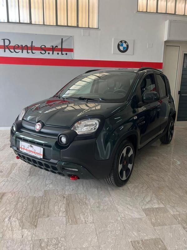 Usata Fiat Panda Cross Cross 69 CV (50 kW) 2024 Verde Utilitaria