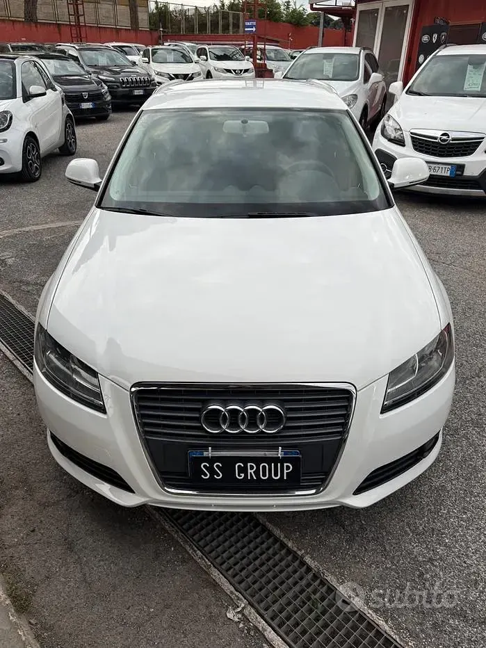 Usado Audi A3 Ambition 125 CV (91 kW) 2010 Blanco Utilitario