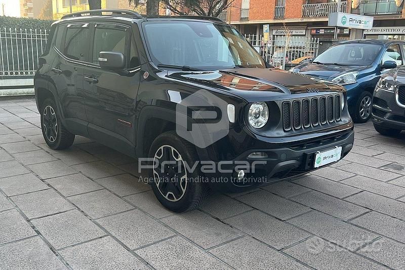 Usata Jeep Renegade Trailhawk 170 CV (125 kW) 2016 Nero SUV
