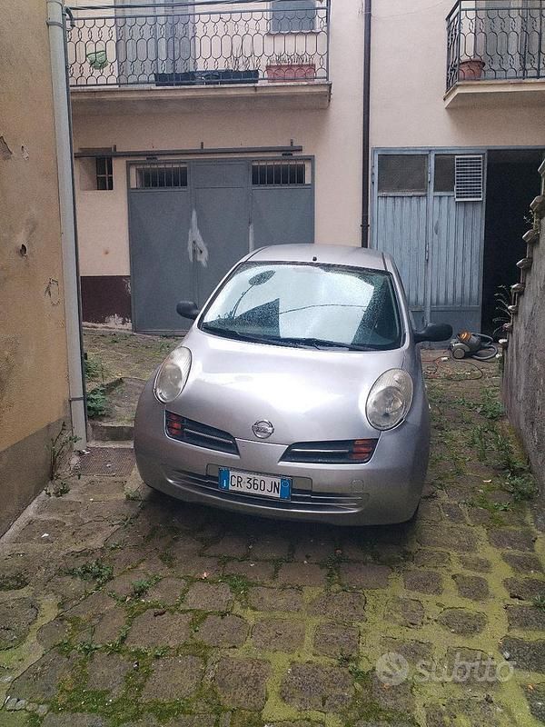 Usata Nissan Micra 80 CV (58 kW) 2004 Grigio Utilitaria