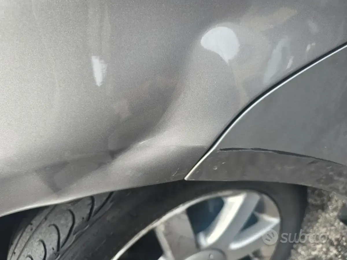 Usata VW Touran 2009 Grigio Monovolume