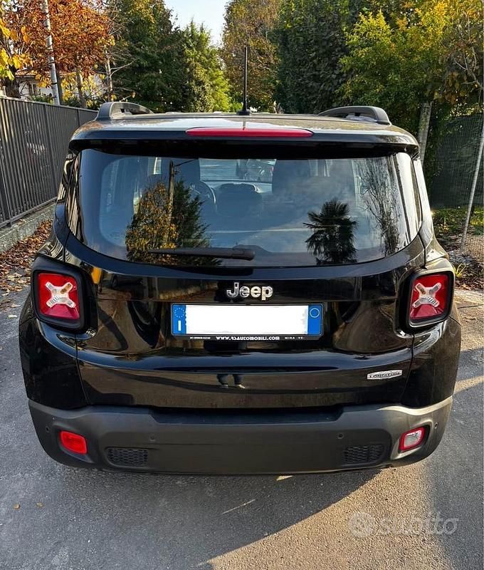 Usata Jeep Renegade Longitude 140 CV (102 kW) 2017 Nero SUV