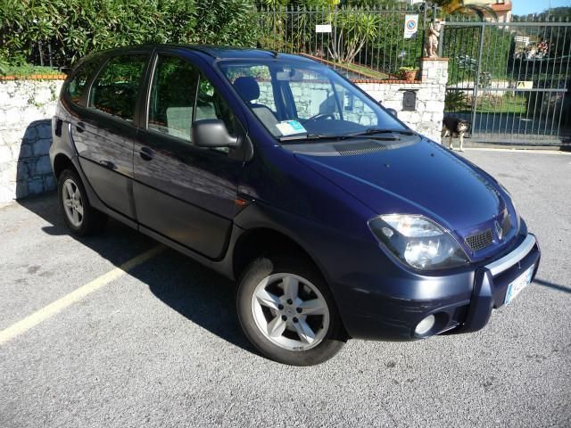 Renault megane scenic rx4