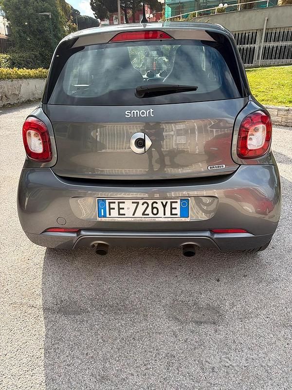 Usata Smart ForFour Brabus 109 CV (80 kW) 2016 Utilitaria