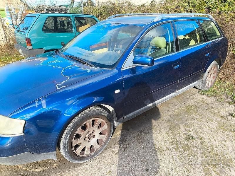 Usata Audi A6 150 CV (110 kW) 2000 Blu Station wagon