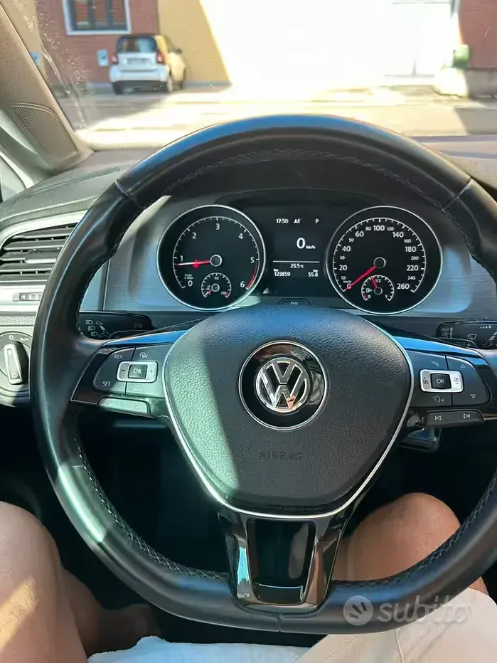 Usata VW Golf VII 105 CV (77 kW) 2014 Bianco Berlina