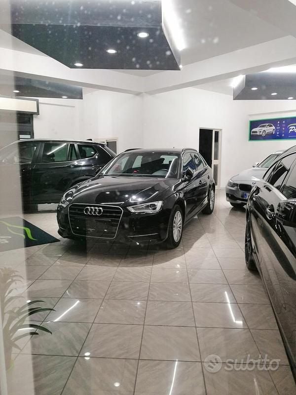Nero Usata 2016 Audi A3 Tre volumi | 8000 € (Ottimo prezzo) - Immagine 1/4