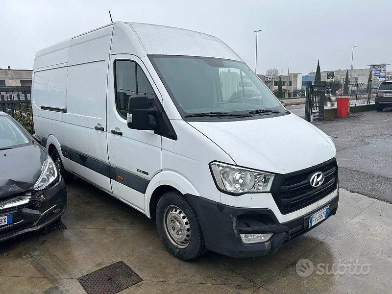 Usata Hyundai H 350 Classic 150 CV (110 kW) 2018 Bianco Furgone