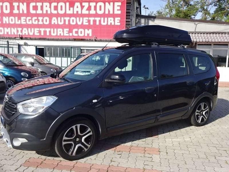 Nero Usata 2018 Dacia Lodgy Stepway Monovolume | 9390 € (Buon prezzo) - Immagine 1/4