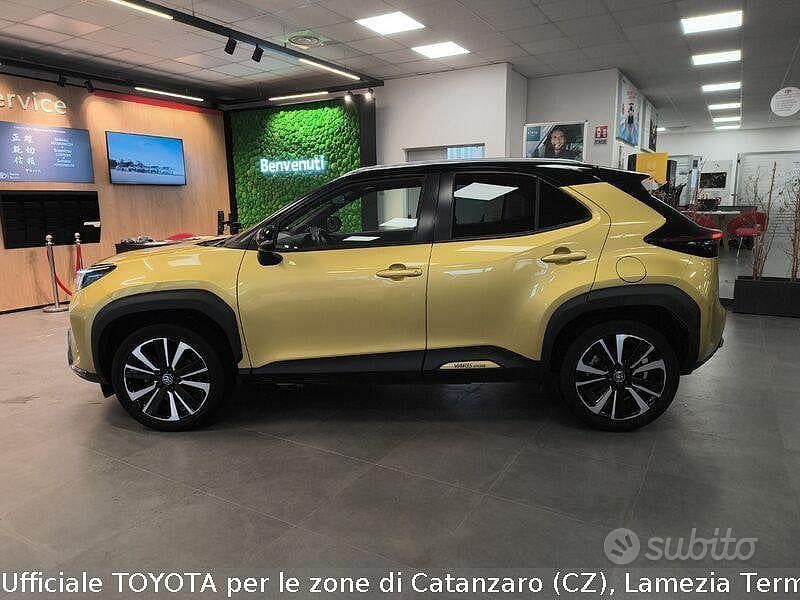 Usata Toyota Yaris Cross 115 CV (84 kW) 2021 Giallo SUV