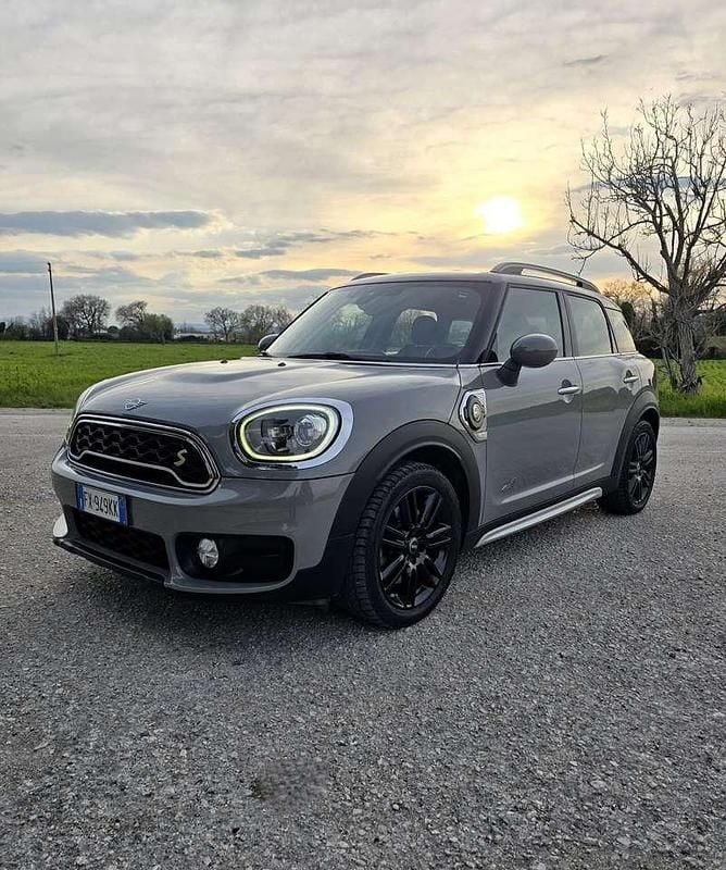 Usata Mini Cooper S Countryman Business 136 CV (100 kW) 2019 Grigio SUV