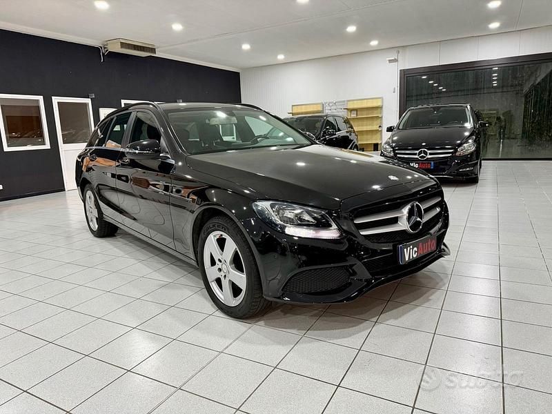 Usata Mercedes C180 Premium 115 CV (84 kW) 2016 Nero Station wagon