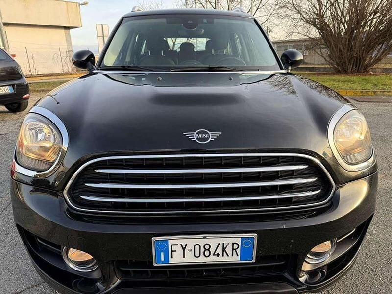Usata Mini One Countryman Business 102 CV (75 kW) 2019 Nero SUV