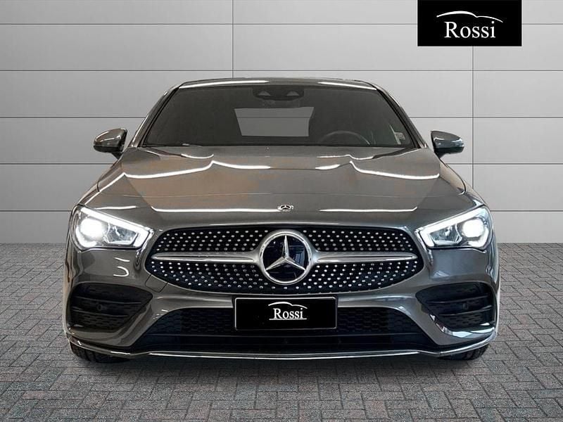 Usata Mercedes CLA200 Premium 150 CV (110 kW) 2019 Grigio medio metallizzato Coupé