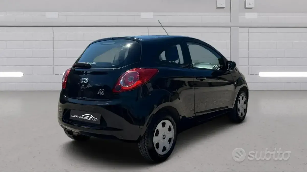 Usata Ford Ka 69 CV (50 kW) 2013 Nero Utilitaria
