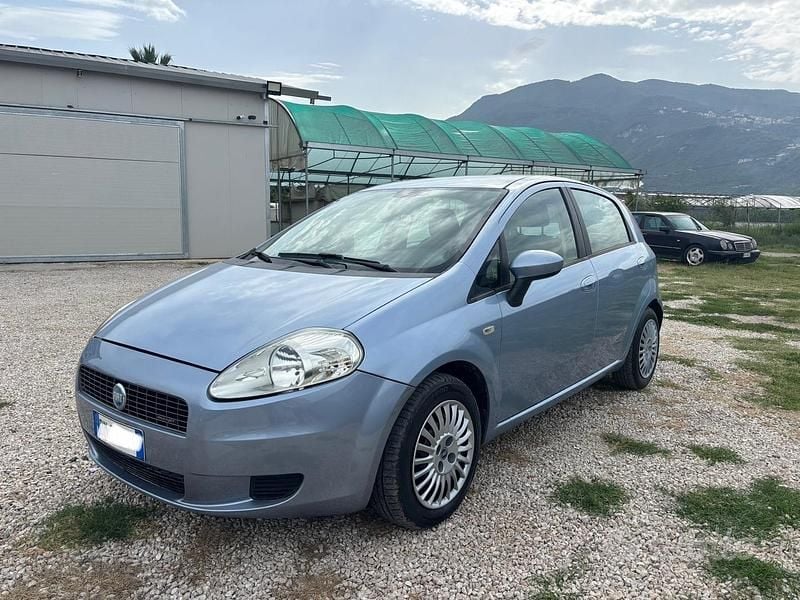 Usata Fiat Grande Punto 75 CV (55 kW) 2007 Blu Utilitaria