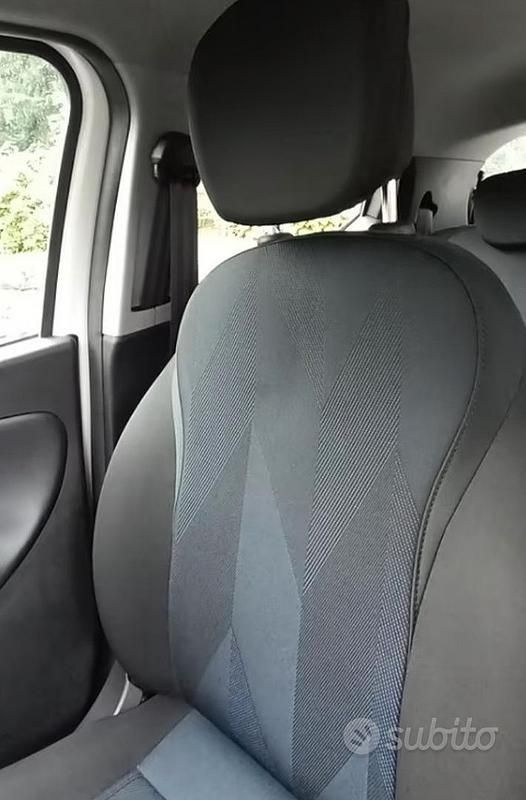 Usata Lancia Ypsilon 69 CV (50 kW) 2020 Bianco Utilitaria