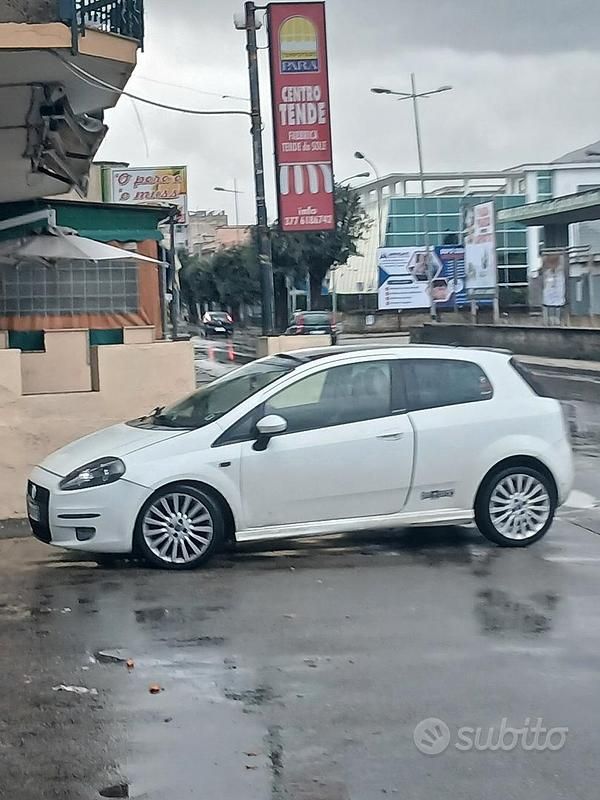 Usata Fiat Grande Punto Sport 2009 Bianco Utilitaria