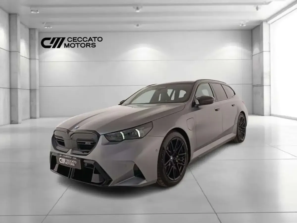 Usata BMW M5 Comfort Edition 727 CV (534 kW) 2026 Station wagon